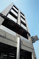 墨田区立川にあるグラフィカ大内本社ビル外観